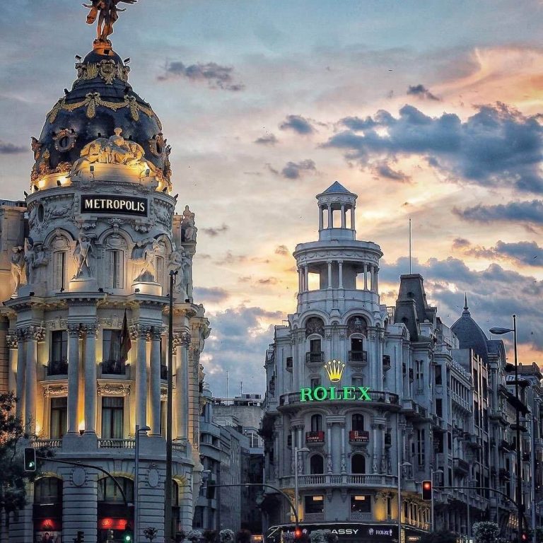 Madrid skyline at sunset- luxury escort services in Spain's vibrant capital for elite companionship